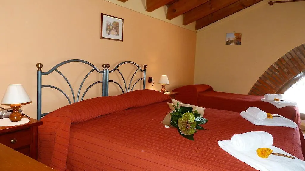 Alloggio per agriturismo Agriturismo Ai Due Volti Dossobuono