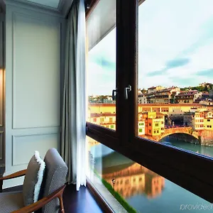 Portrait - Lungarno Collection Hotel Florence