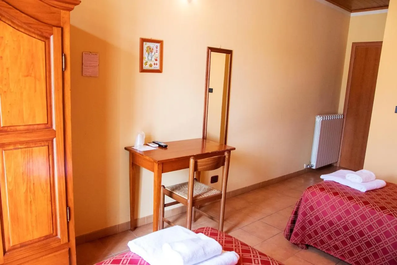 Farm stay Agriturismo Ai Due Volti Dossobuono