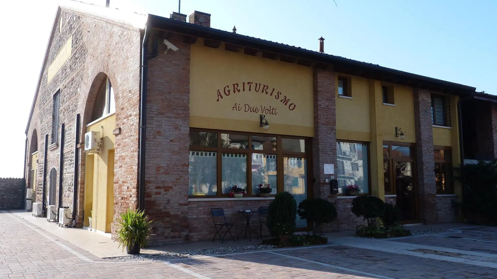 Agriturismo Ai Due Volti Dossobuono Farm stay