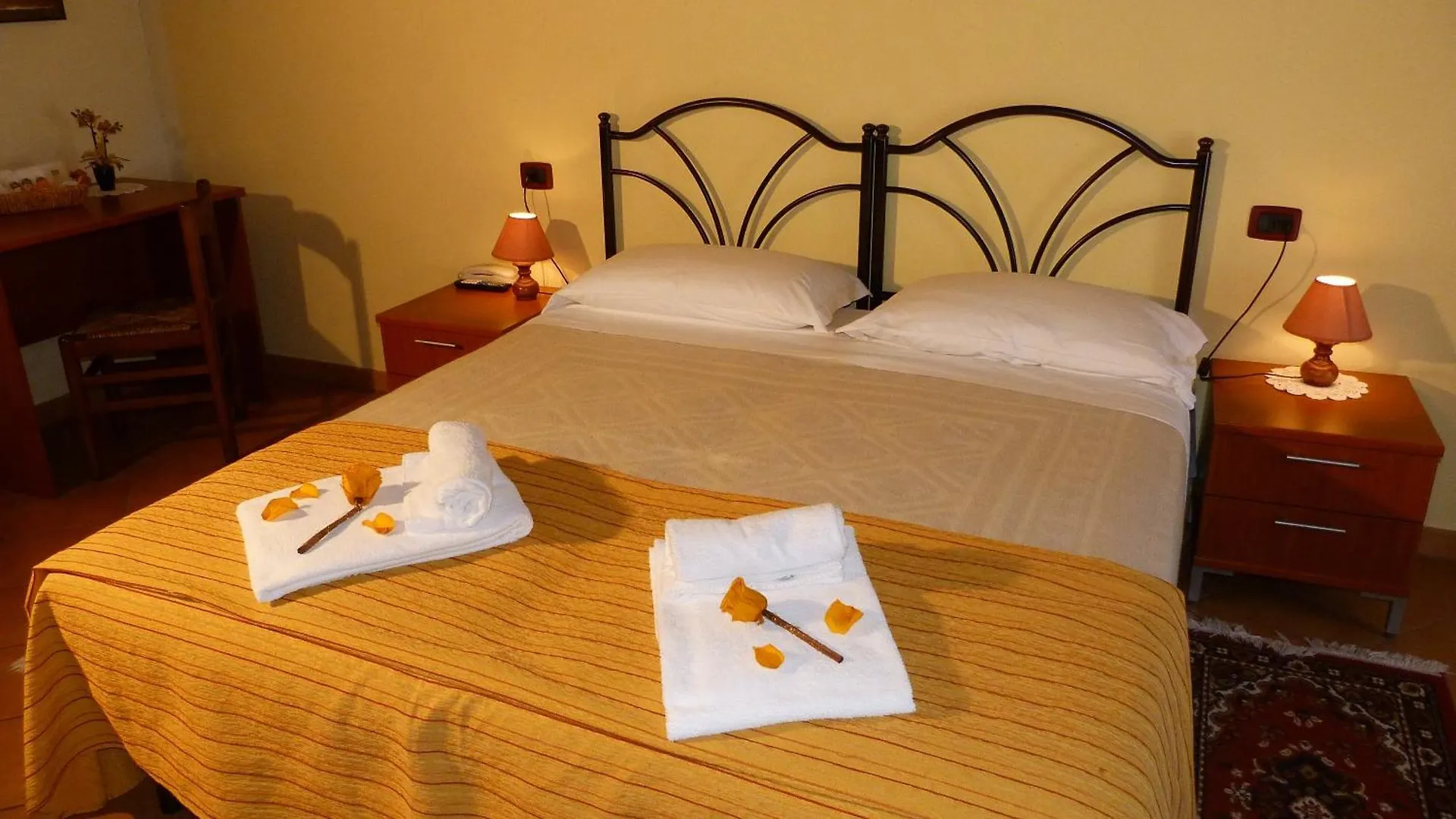 Agriturismo Ai Due Volti Dossobuono 0*,  Italy