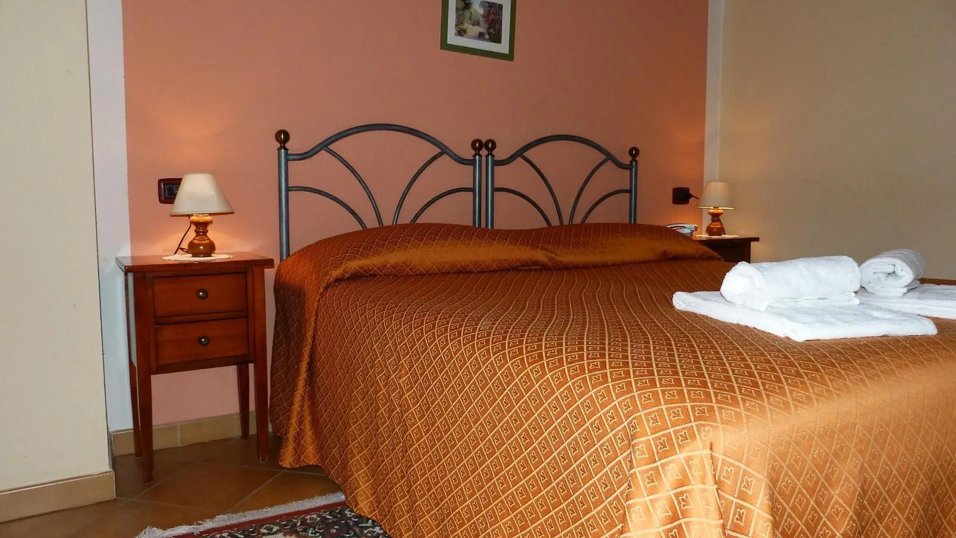 Agriturismo Ai Due Volti Dossobuono 0*,  Italy