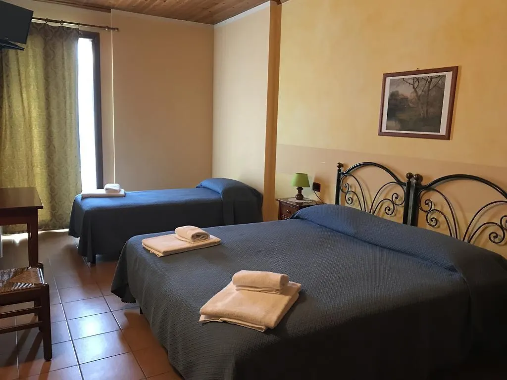 Agriturismo Ai Due Volti Dossobuono 0*,  Italy